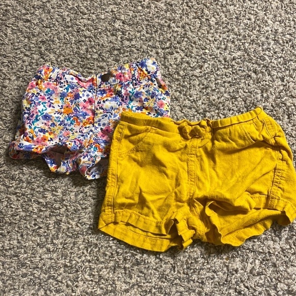 Old Navy Other - BUNDLE Old Navy Toddler shorts | Size 24m